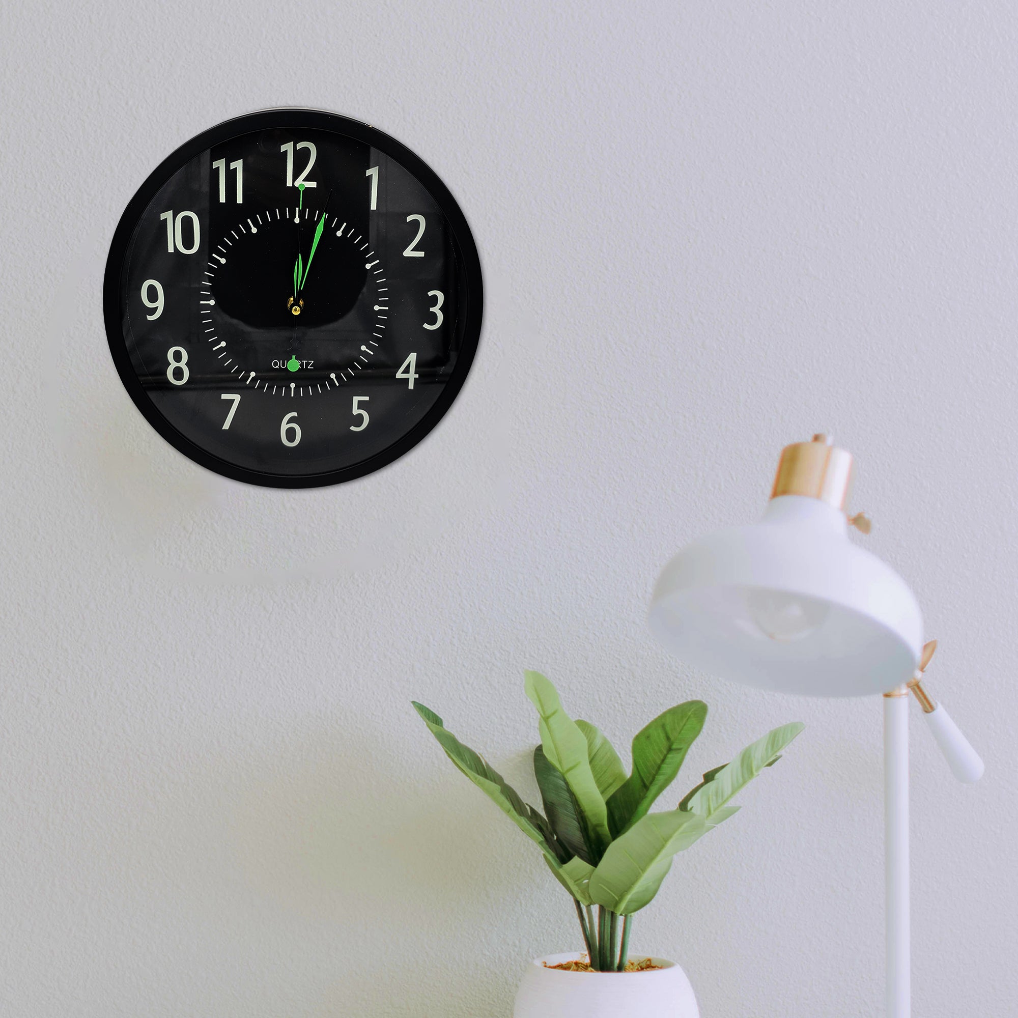 Silent Non-Ticking Black Round Wall Clock with Tempered Glass Face