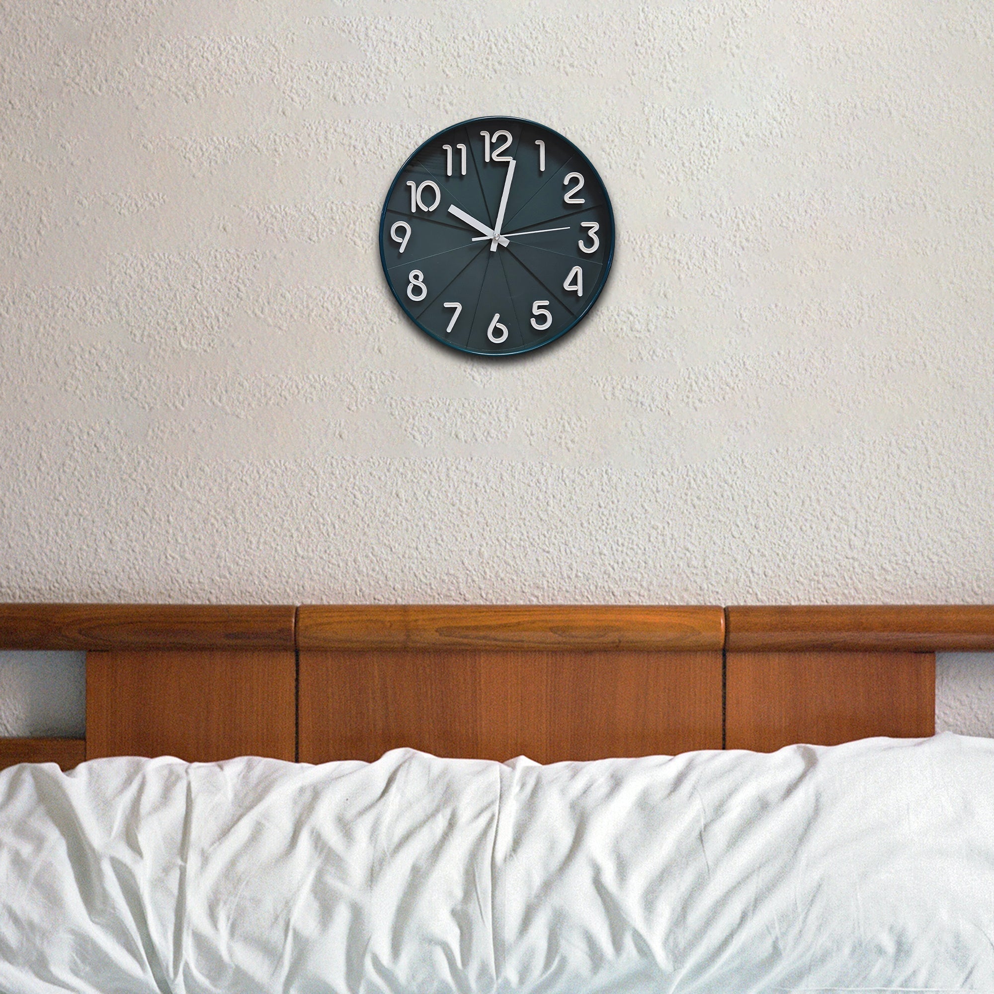 Modern Silent Non Ticking Round Wall Clock with Glass Face