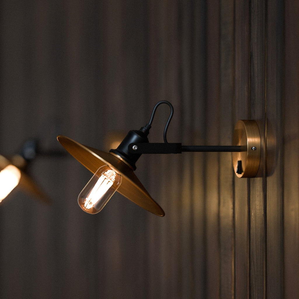Industrial Adjustable Swivel Wall Sconce, E27 Bulb Compatible, Directional Lighting Fixture