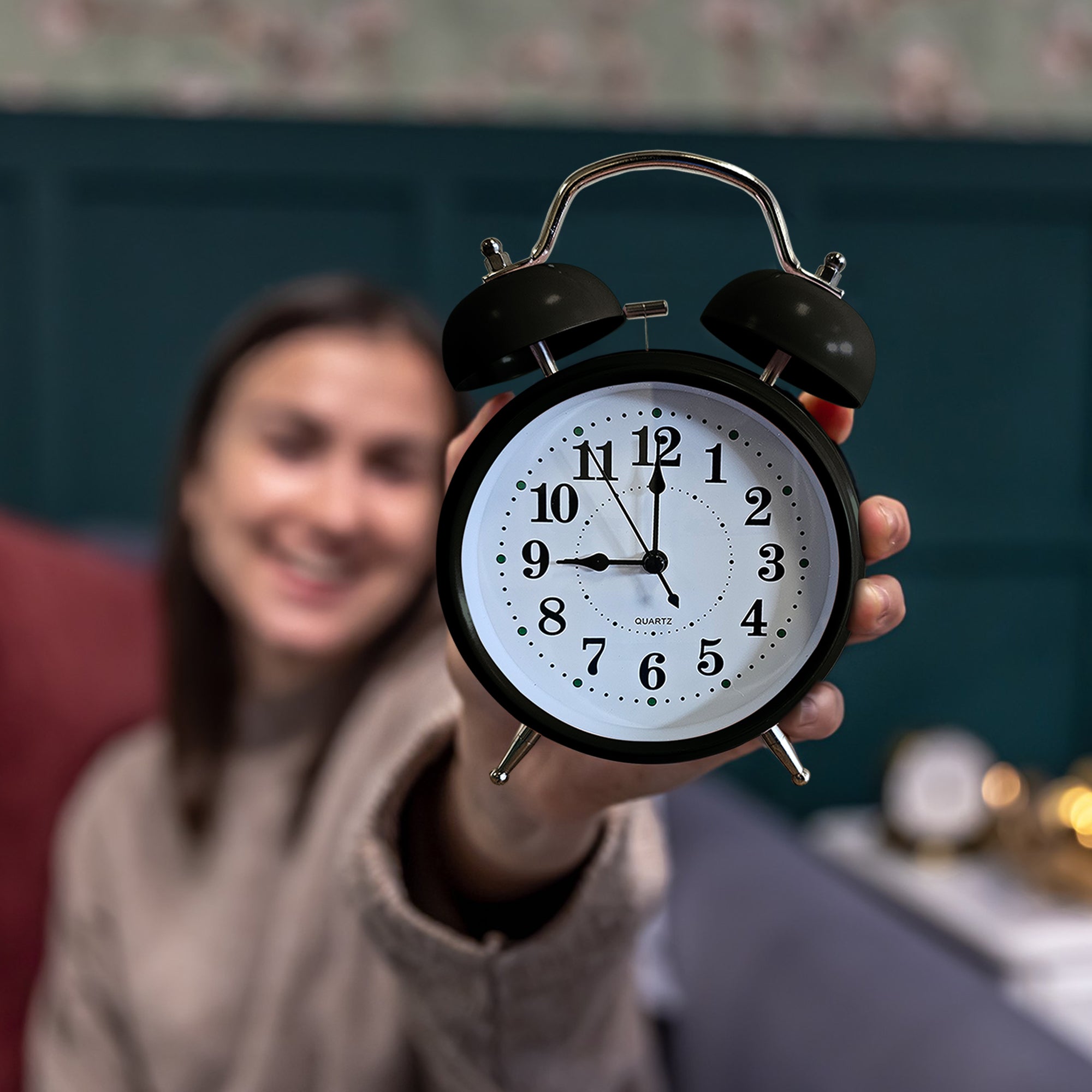 Retro Twin Bell Loud Bedside Alarm Clock Battery Operated Analogue
