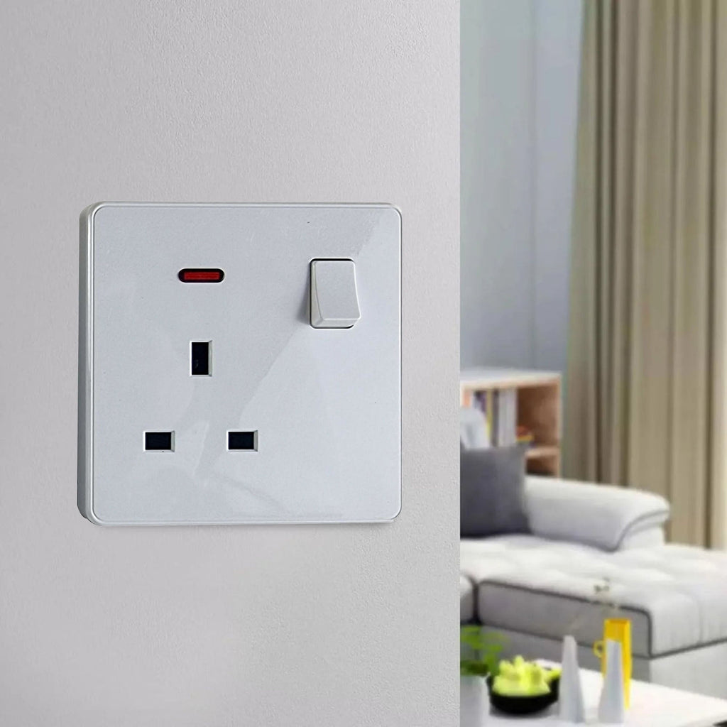 13A Single Switched Wall Plug Socket with LED Indicator - White Finish UK Standard