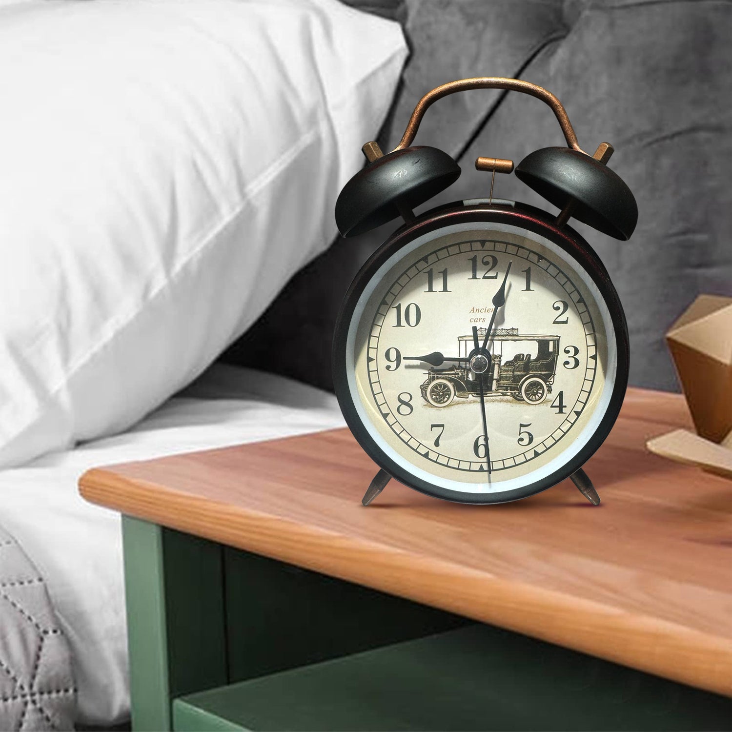 Twin Bell Alarm Clock Retro Battery Operated Bedside Clock-5553