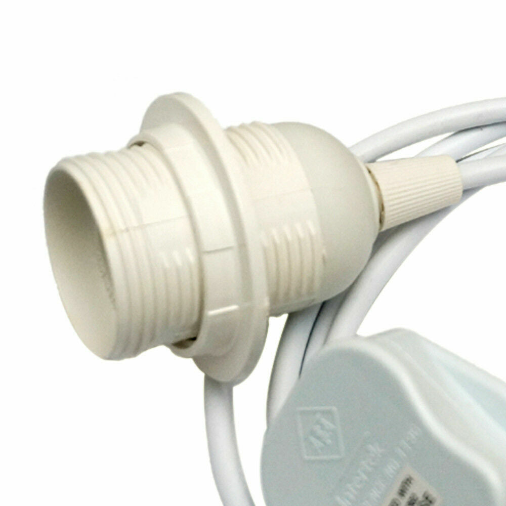 2m Plug-In E27 Lamp Holder Cable Kit with Inline Switch