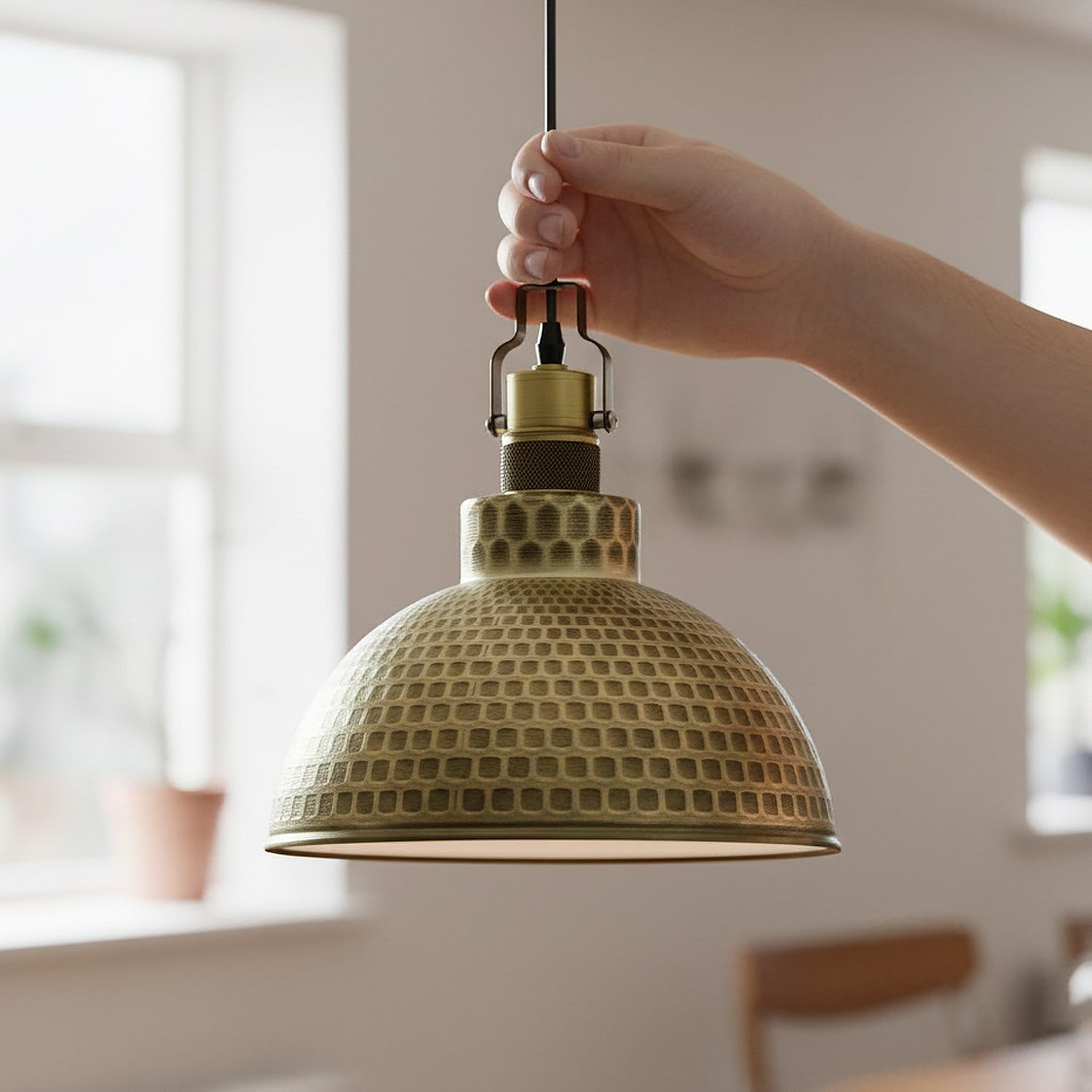 26cm Green Brass Hammered Metal Dome Pendant Light with Adjustable Cable