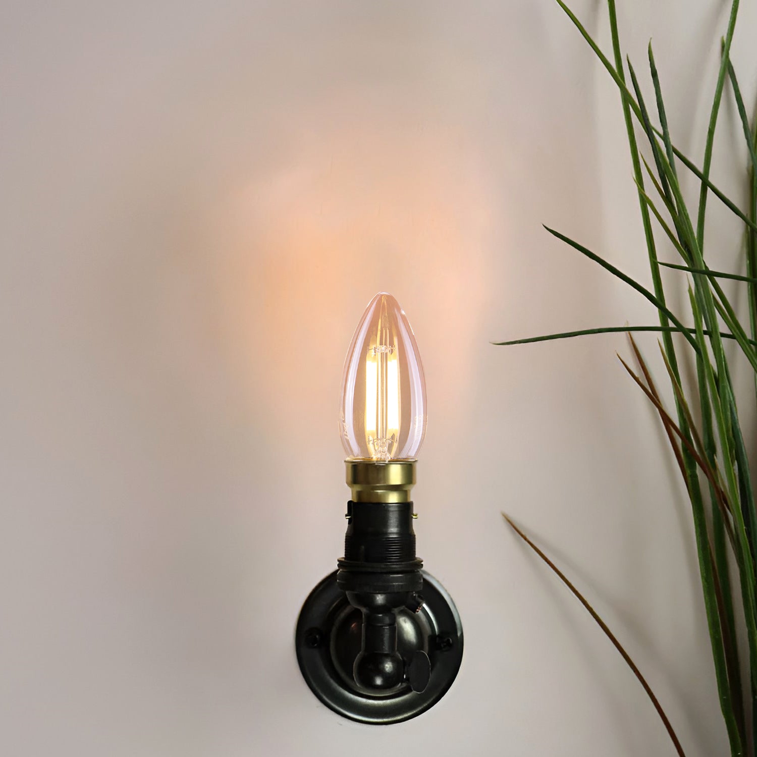 Efficient B22 LED Candle Filament Bulb 6W, 6500K Cool White, Energy Saver