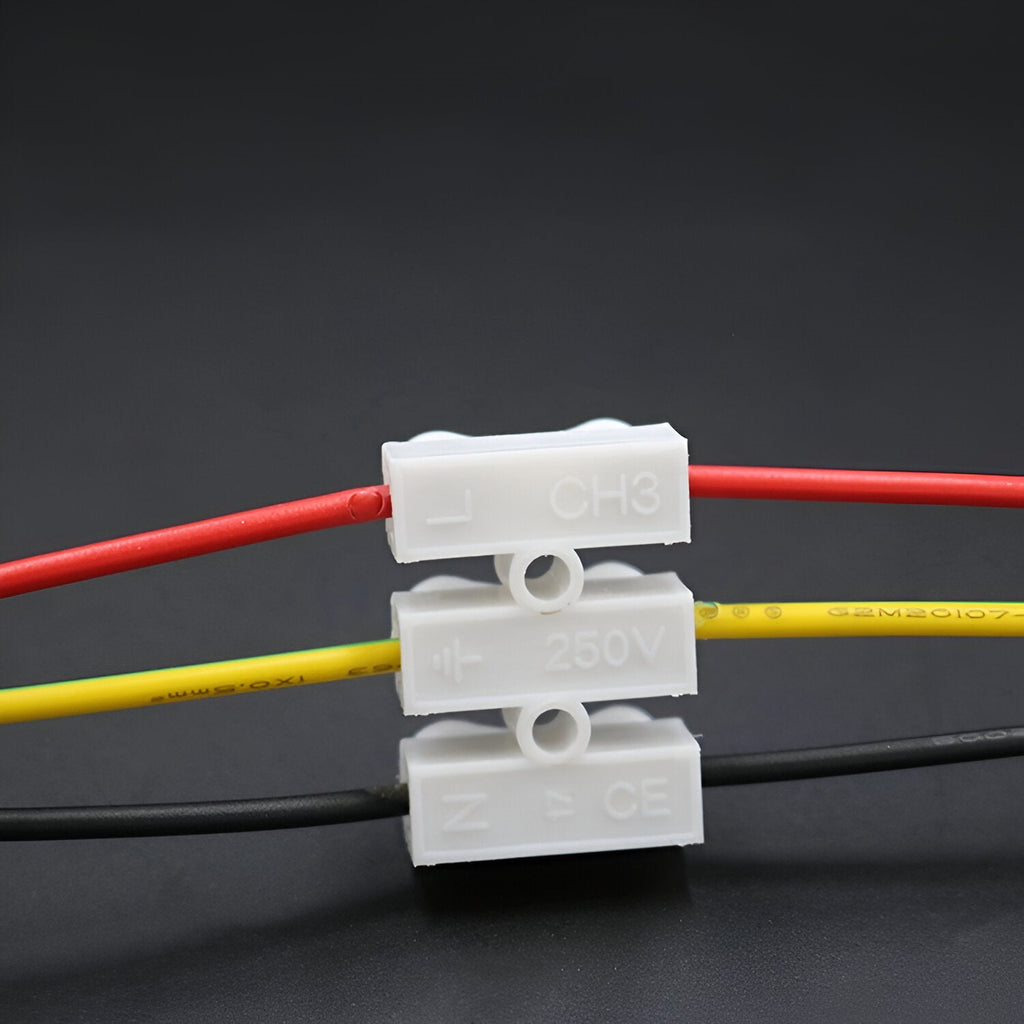 Self Locking Quick Splice Electrical Wire Connectors Flame Retardant Terminals