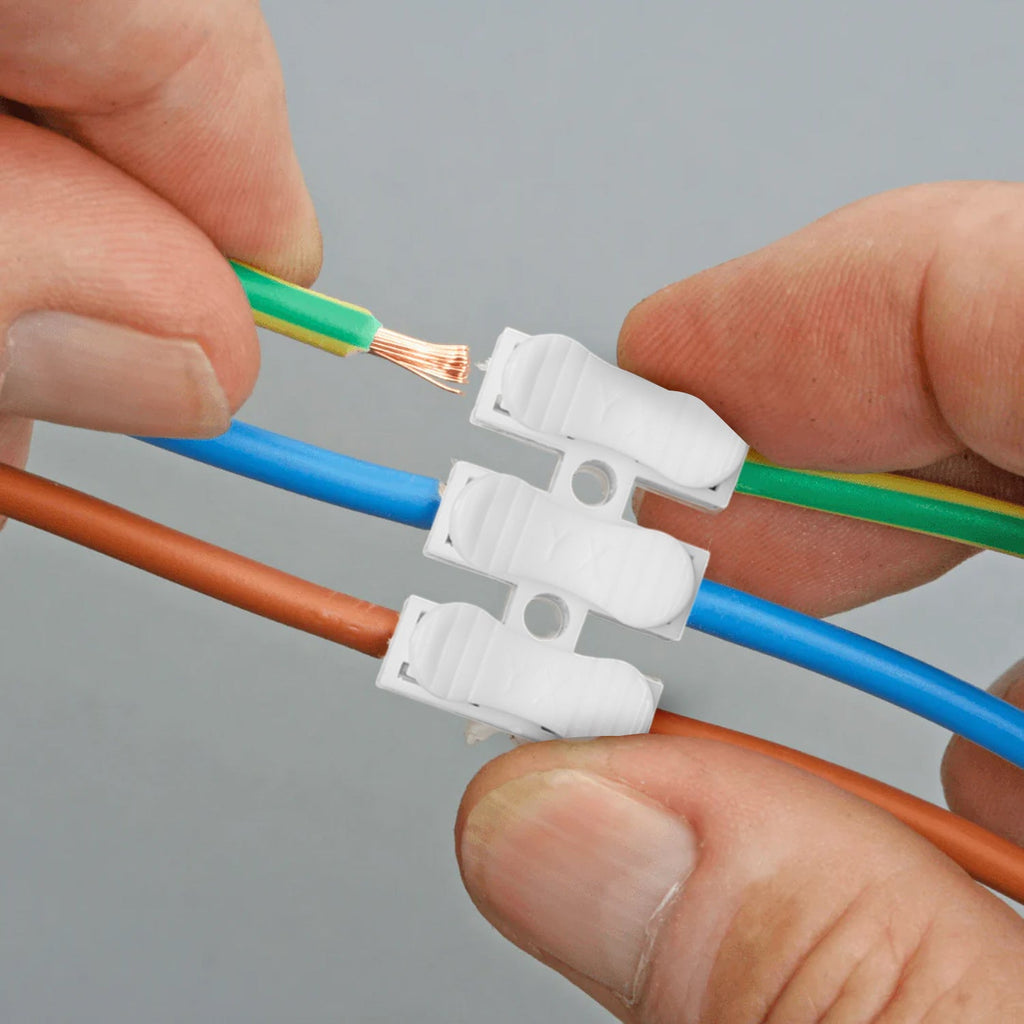 Self Locking Quick Splice Electrical Wire Connectors Flame Retardant Terminals