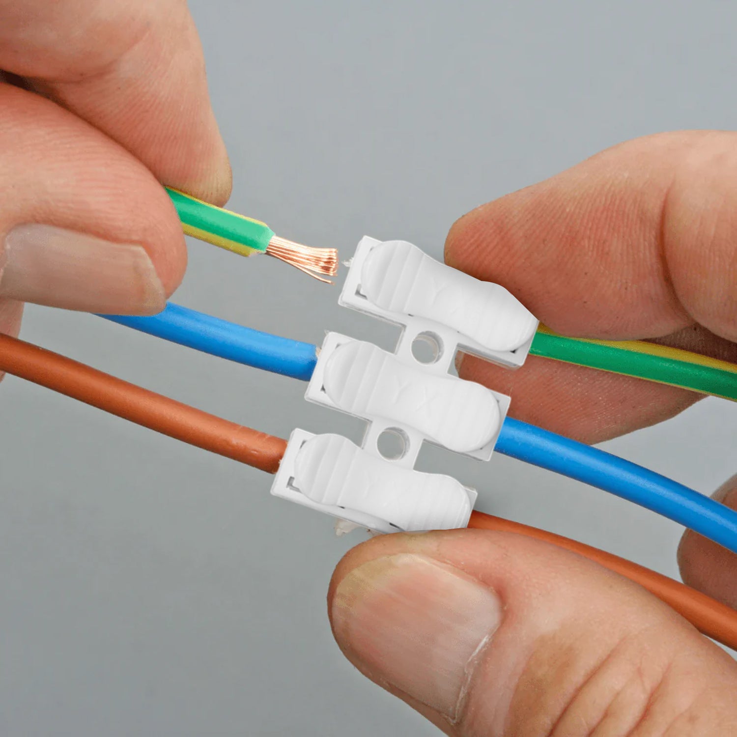Self Locking Quick Splice Electrical Wire Connectors Flame Retardant Terminals