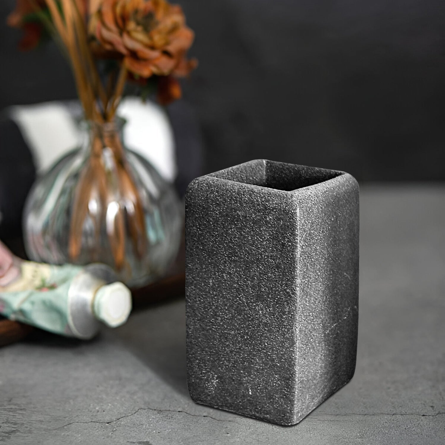 Modern Resin Bathroom Accessory Set: Lotion Dispenser, Toothbrush Holder, Tumbler