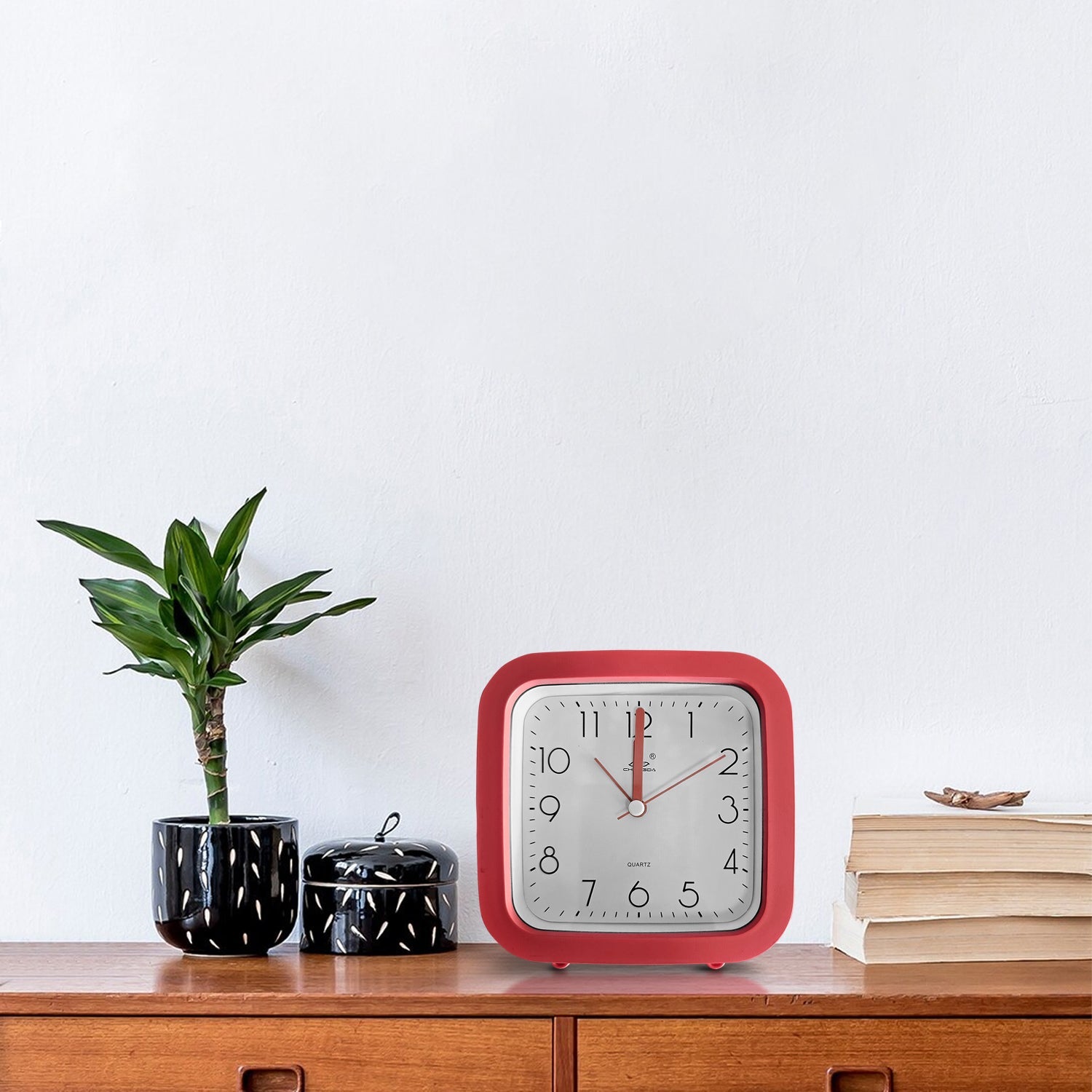 Classic Round Analog Alarm Clock for Students, Children's Bedside Decor