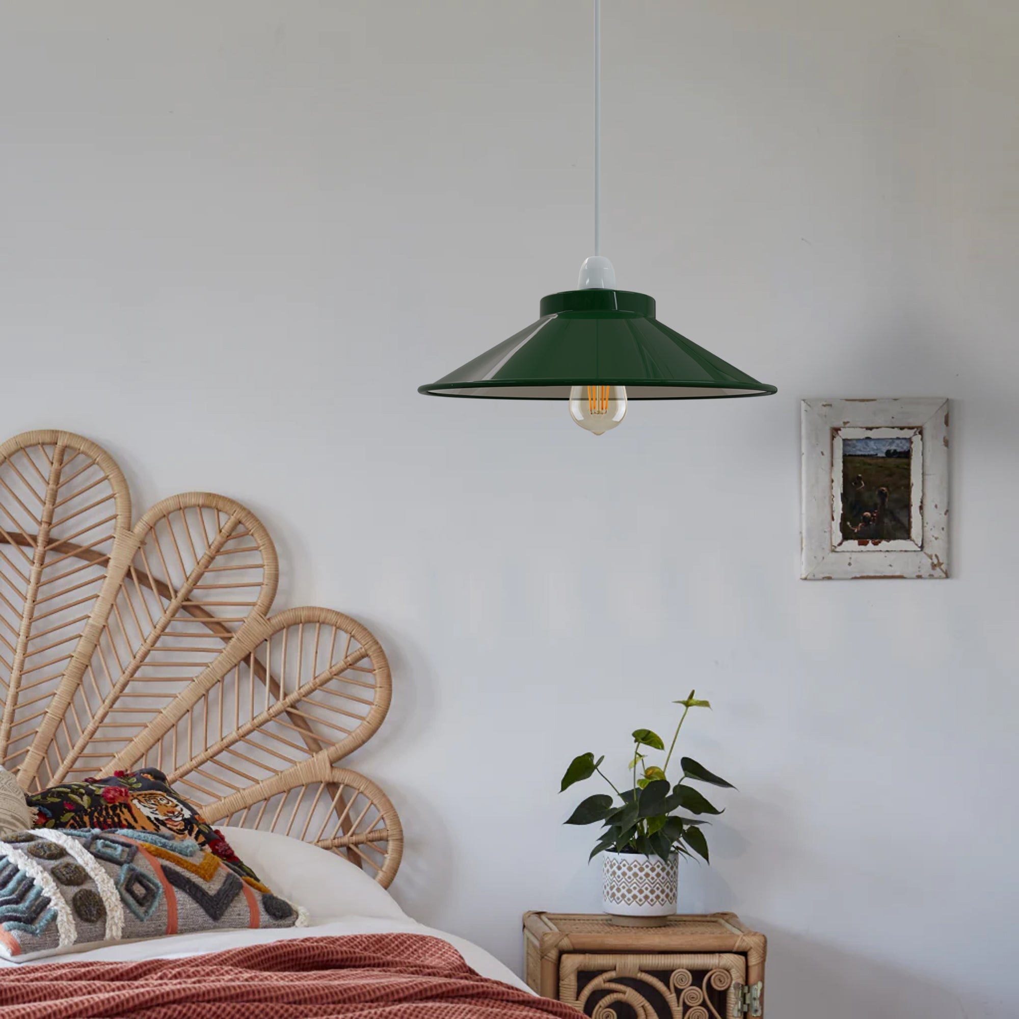 Easy Fit Retro Industrial Metal Cone Lamp Shade for Modern Interiors