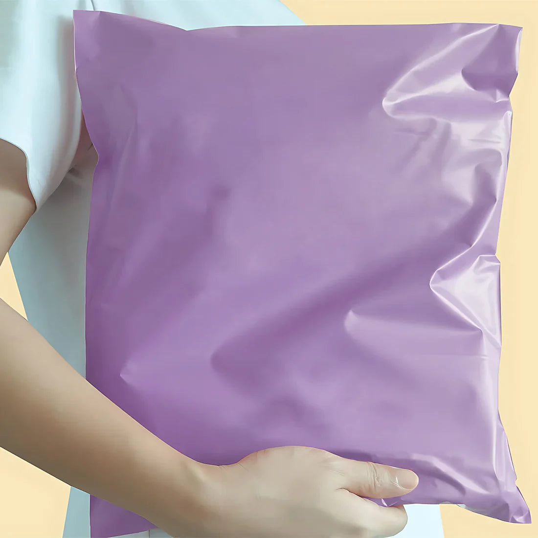 Durable Colorful Polyethylene Self-Seal Mailing Bags for Secure Parcel Shipping