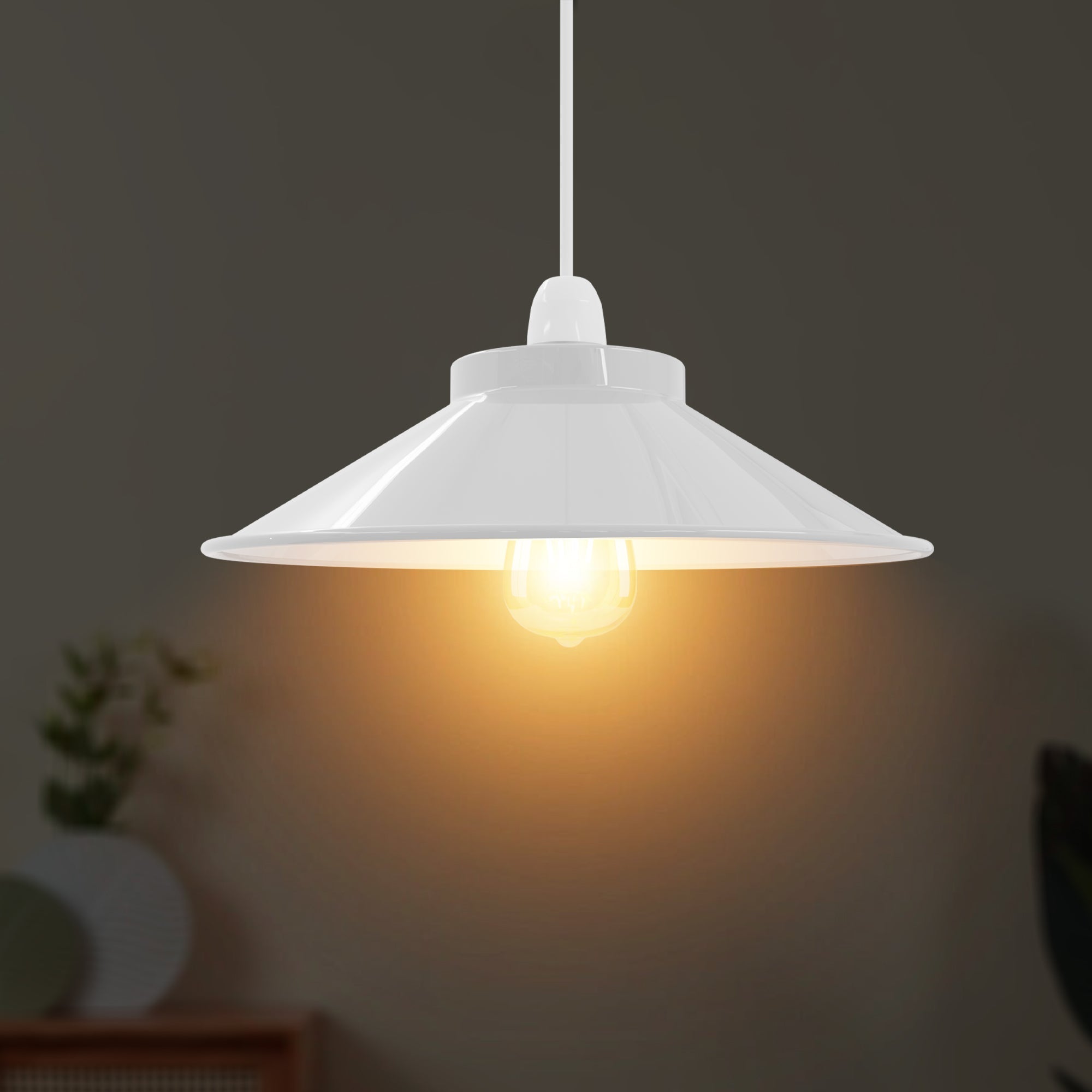 Easy Fit Retro Industrial Metal Cone Lamp Shade for Modern Interiors